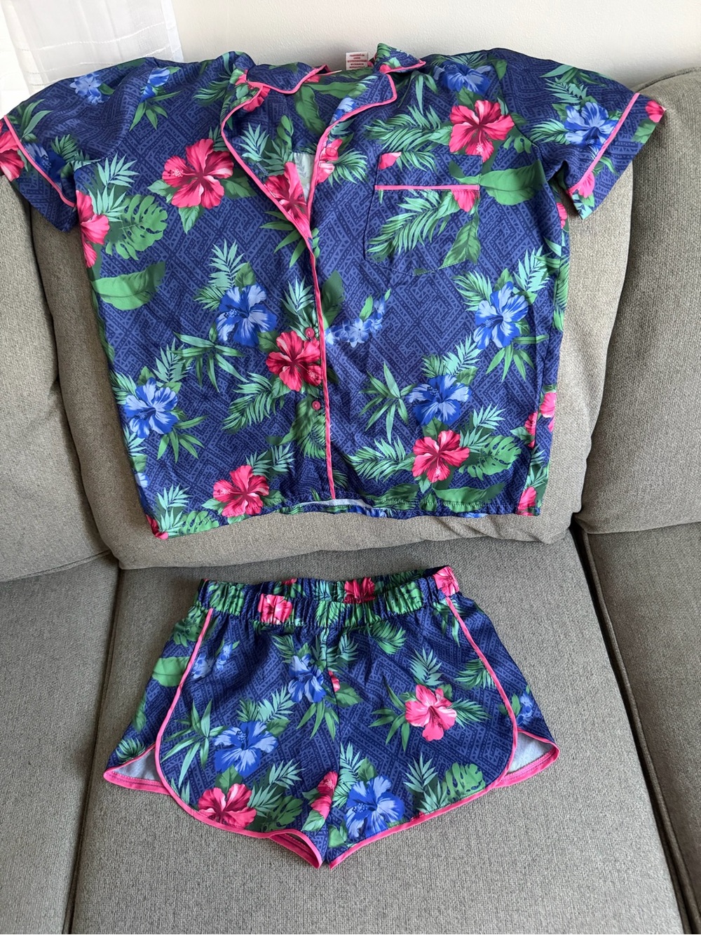 Tommy Bahama Kids Floral Pajama Set - Navy, Pink & Green